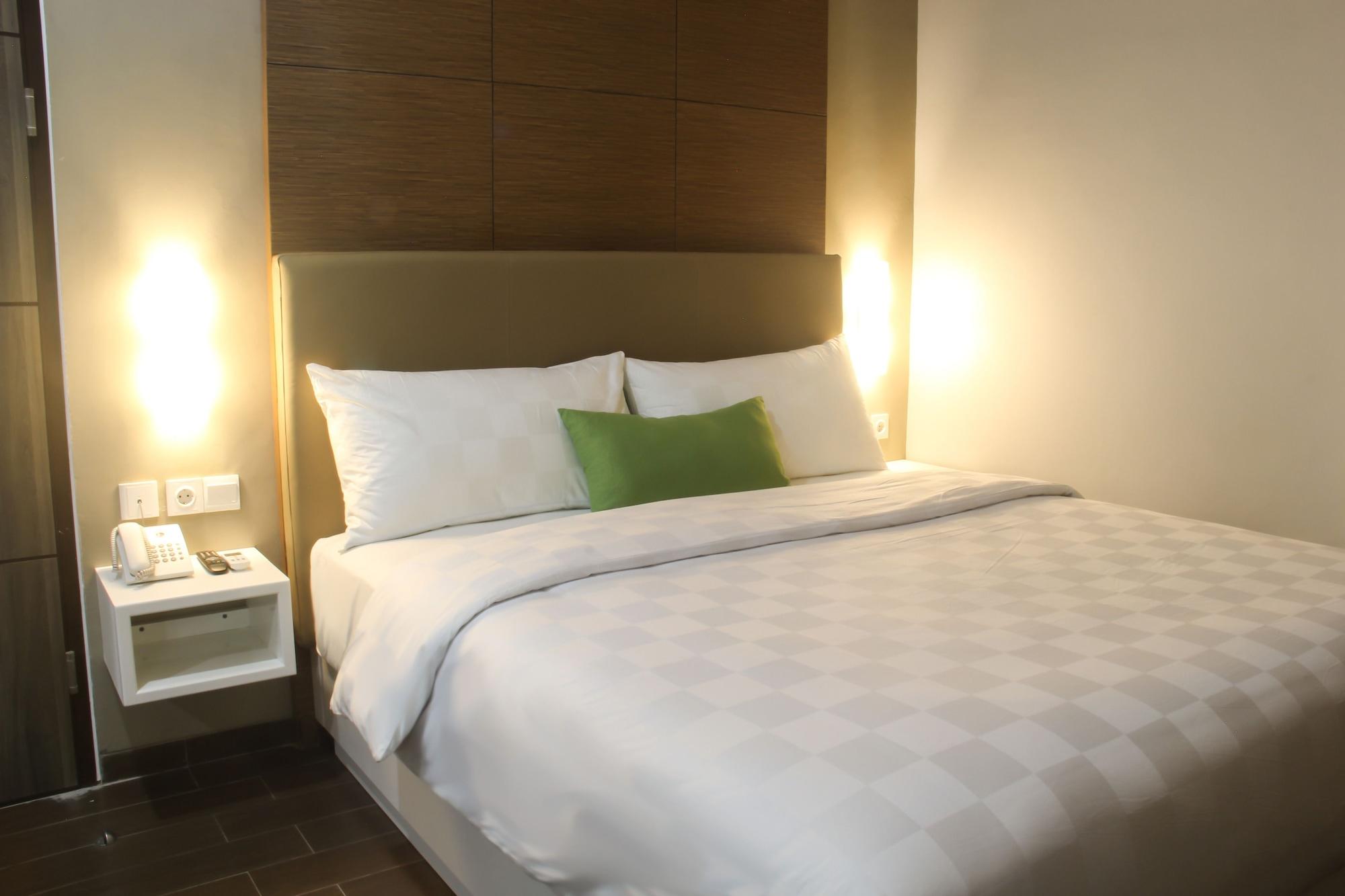 Terraz Tree Hotel Jakarta Luaran gambar