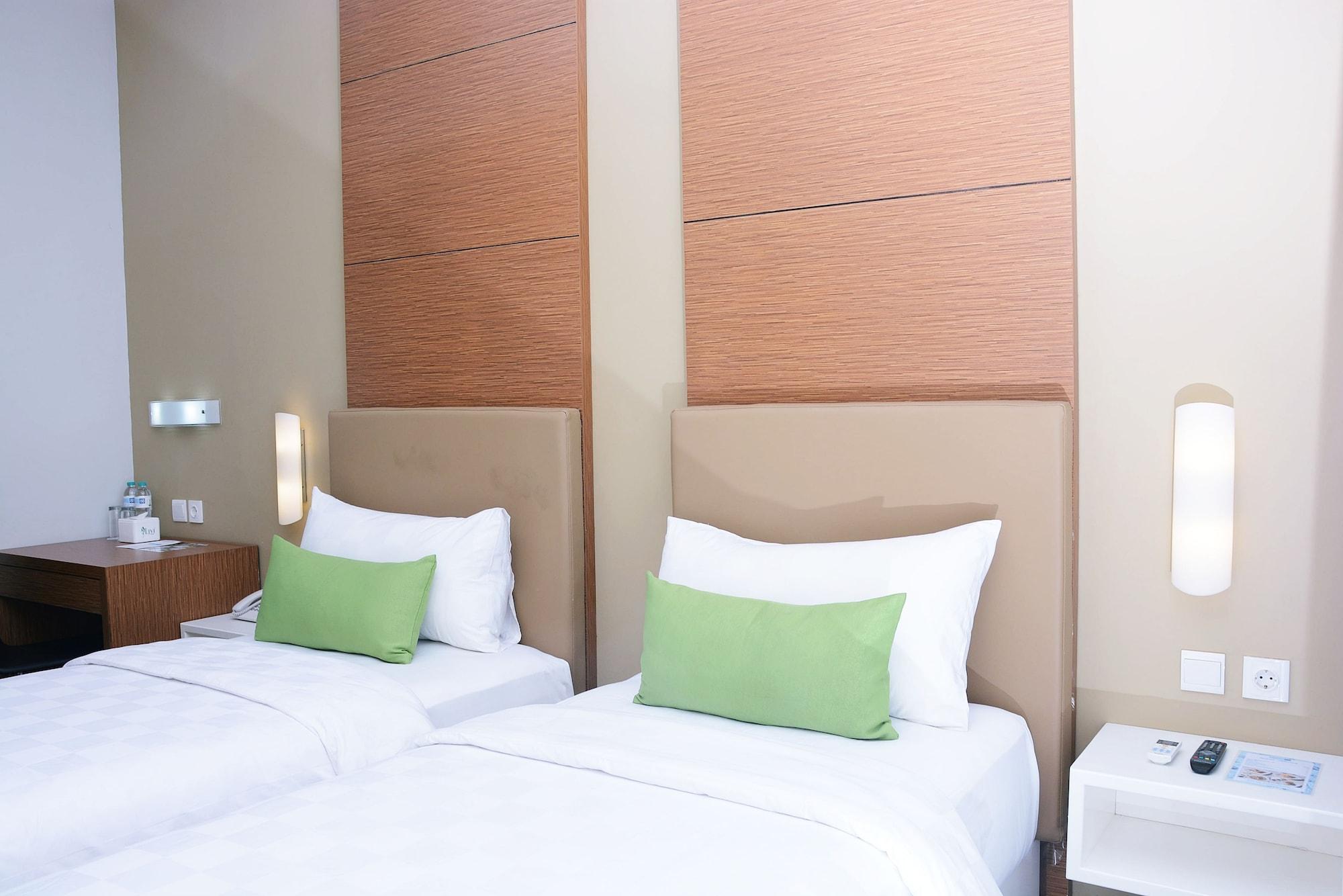 Terraz Tree Hotel Jakarta Luaran gambar