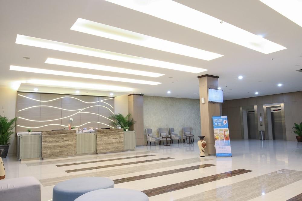 Terraz Tree Hotel Jakarta Luaran gambar