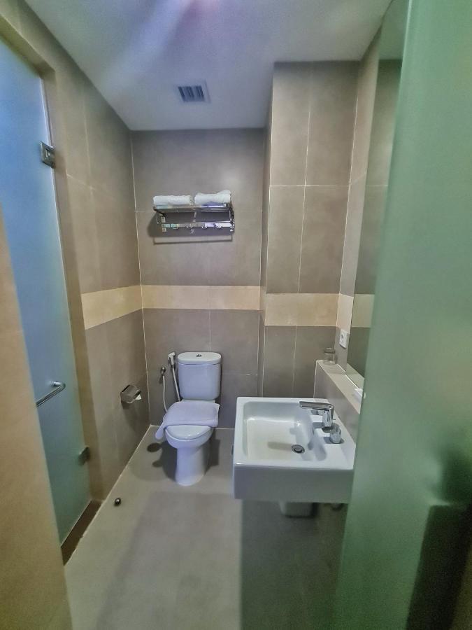 Terraz Tree Hotel Jakarta Luaran gambar