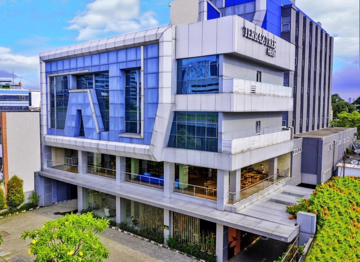 Terraz Tree Hotel Jakarta Luaran gambar
