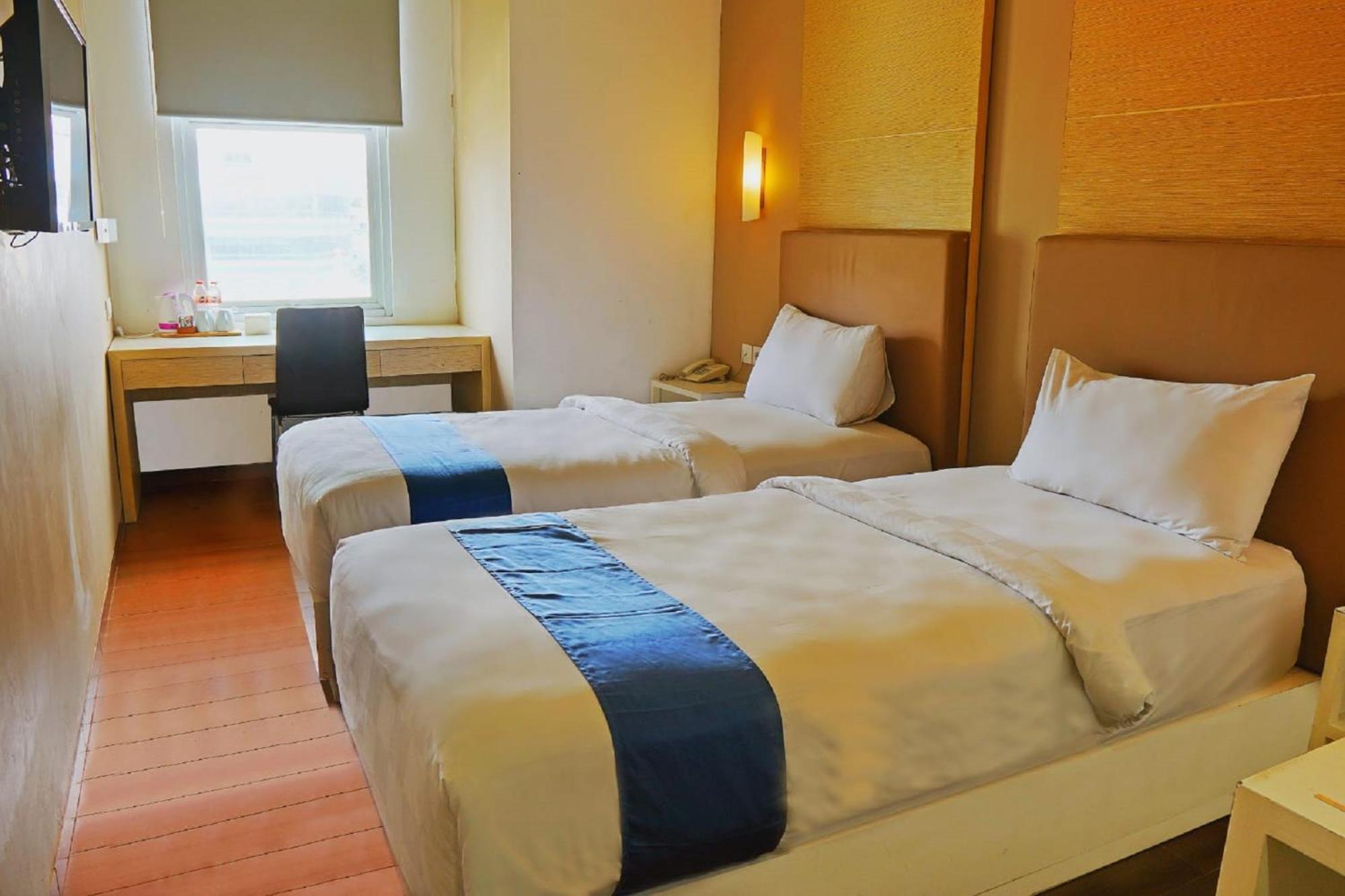 Terraz Tree Hotel Jakarta Luaran gambar