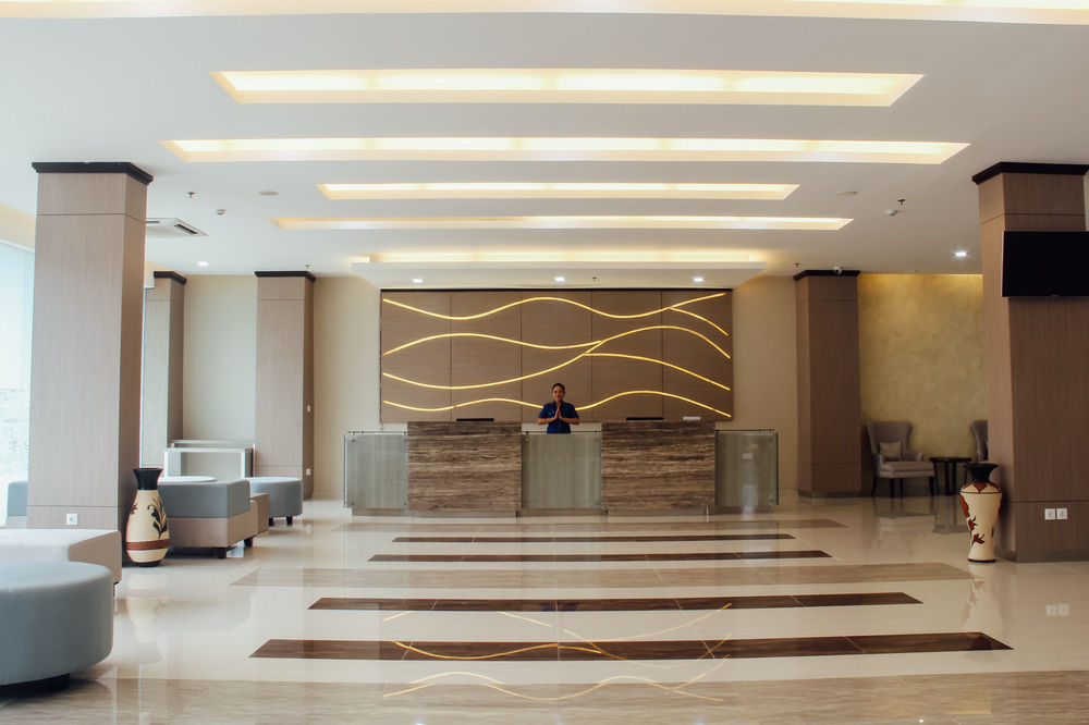 Terraz Tree Hotel Jakarta Luaran gambar